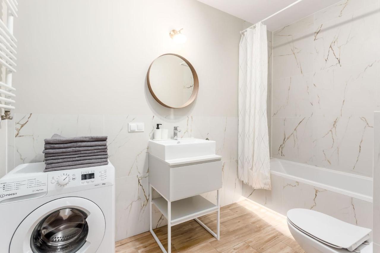 Chill Apartments Marywilska ワルシャワ エクステリア 写真
