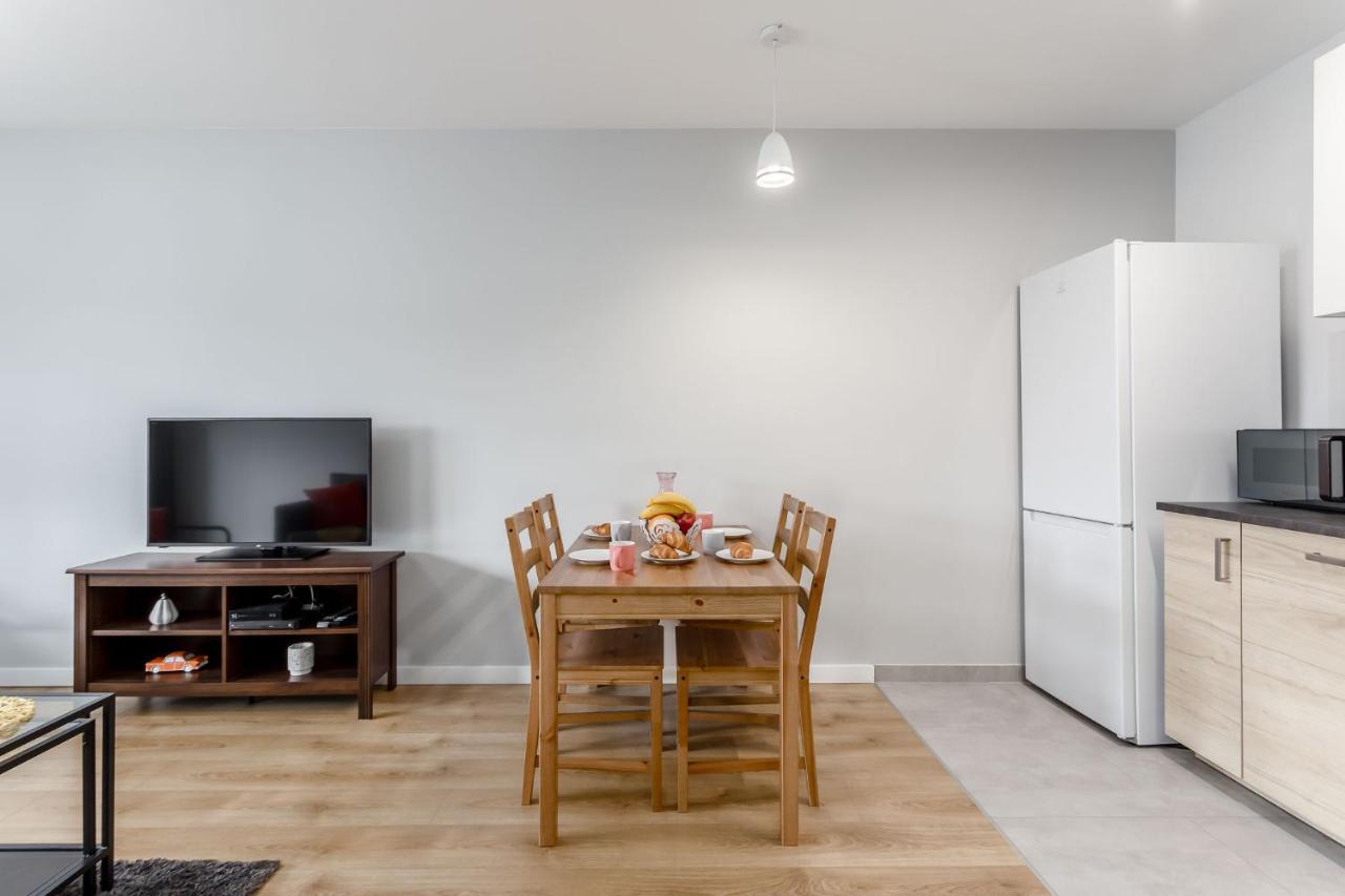 Chill Apartments Marywilska ワルシャワ エクステリア 写真